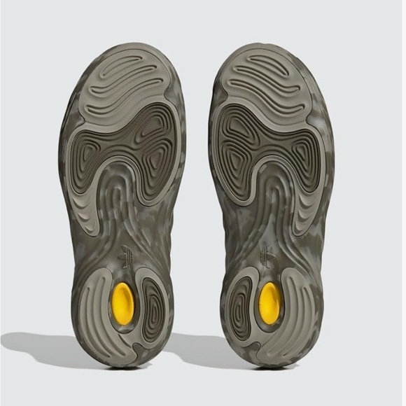 Adidas Gray and Black Wave Sneakers - Picture 4 of 6